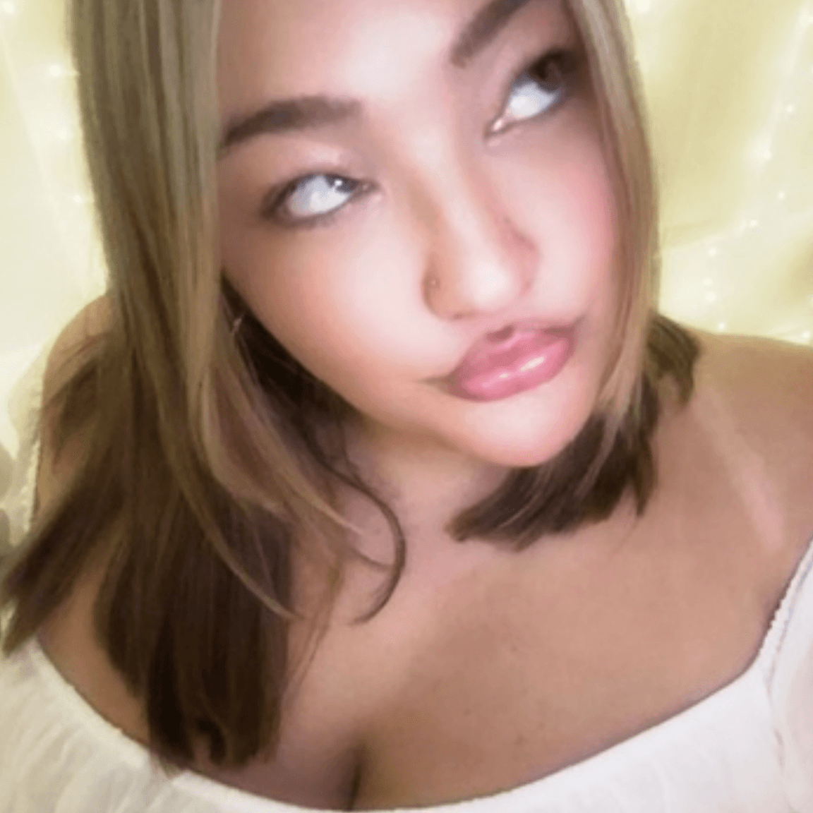 besitosluna's SendMeFlowers profile picture